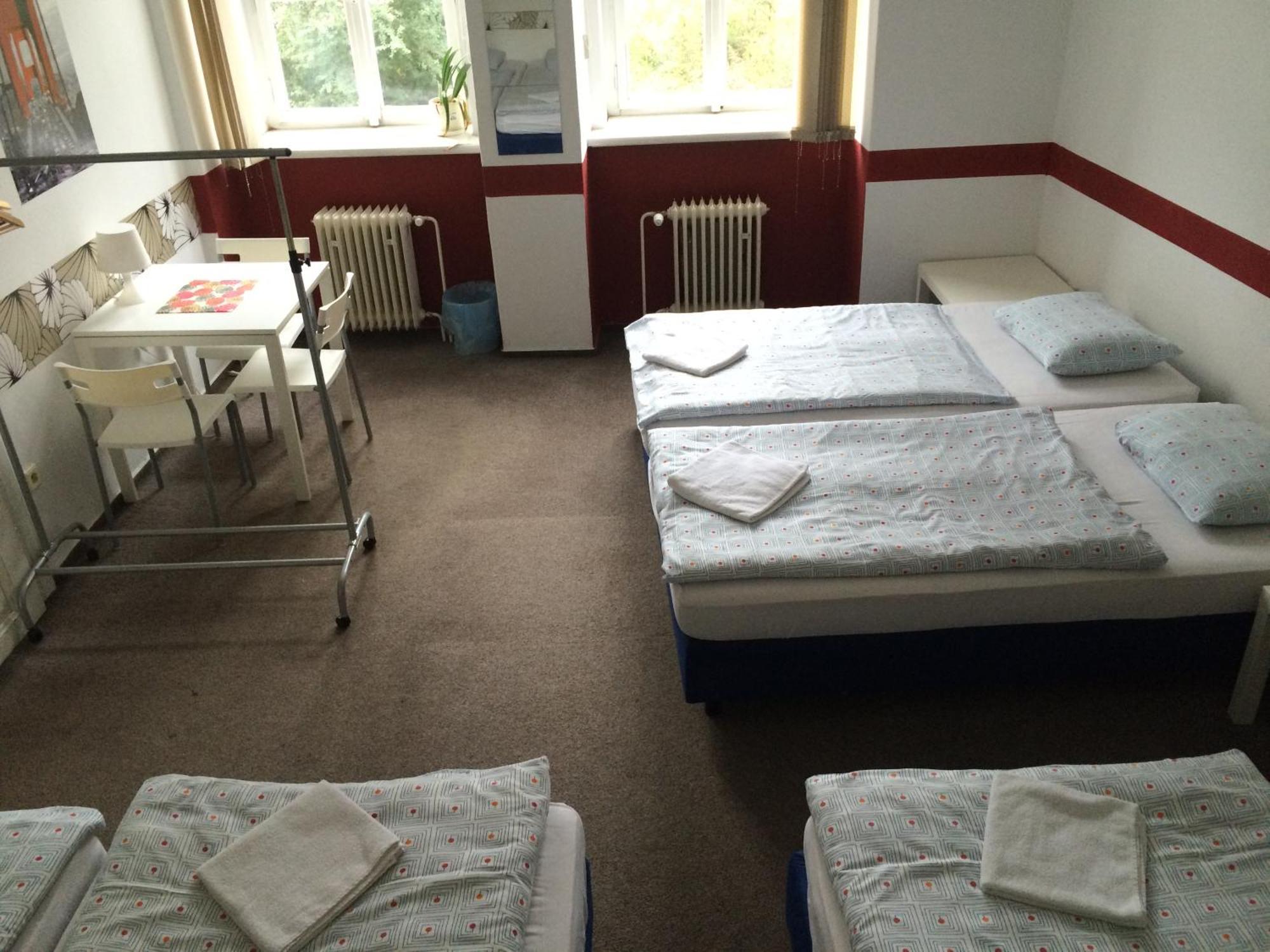 Charles Square Hostel Praga Pokój zdjęcie