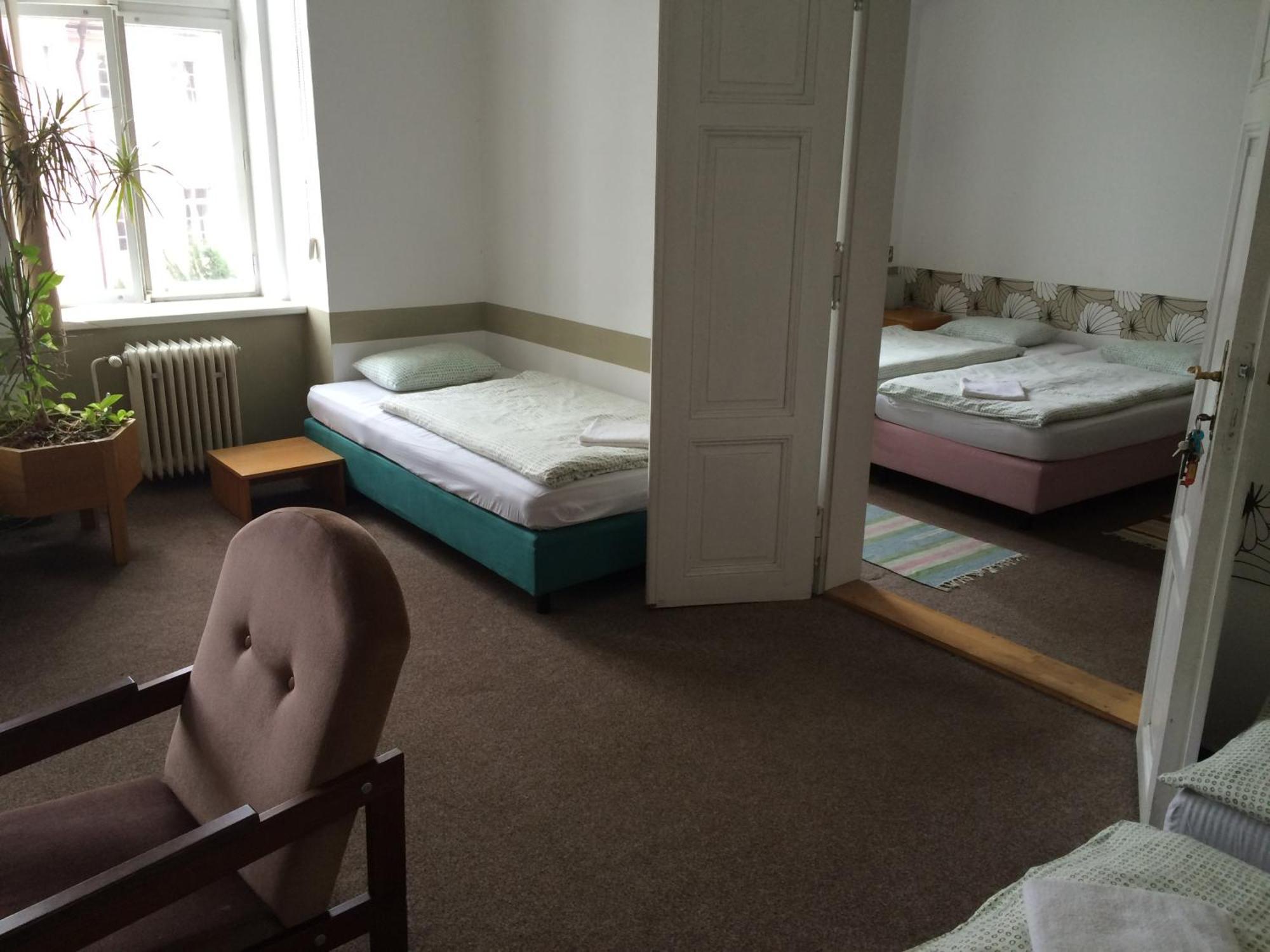 Charles Square Hostel Praga Pokój zdjęcie