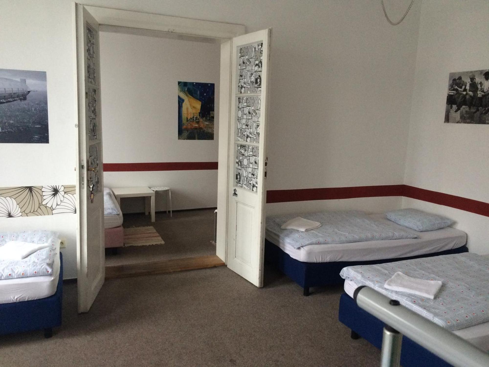 Charles Square Hostel Praga Pokój zdjęcie